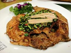 -香巴拉云南餐厅(华莱坞店)