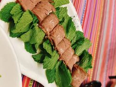 -香巴拉云南餐厅(华莱坞店)