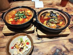 -有红鸡毛店·砂锅菜(抚琴夜市店)