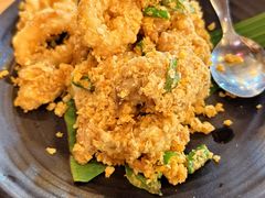 咸蛋黄鱿鱼-大树下海鲜饭店