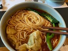 麻辣馄饨小面-南小馆(迪士尼小镇店)