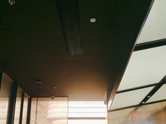 -钱小奴海鲜自助黑金店(杭州滨江龙湖店)