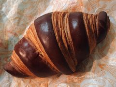 巧克力香蕉羊角包-OUR Bakery(三里屯太古里店)