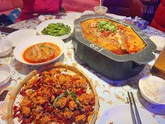 -巴特餐饮6加1音乐餐吧·新疆菜