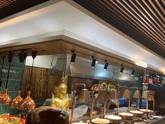 -金马门国际美食百汇(珞喻路店)