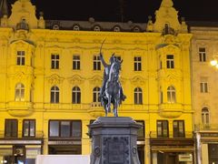 -耶拉契奇总督广场