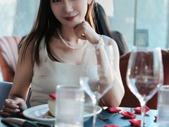 -福楼毕斯罗F Bistronome(国贸商城约会地标景观店)
