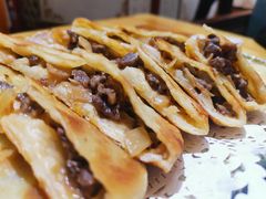 骆驼馅饼-十二毡房蒙餐·蒙古包