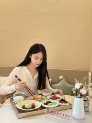 -童谣里医疗级月子中心(独栋湖景店)