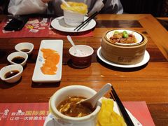 -四海一家自助餐(益田假日广场店)