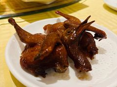 招牌烤乳鸽-石岐佬中山菜馆(张溪店)