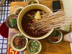 -拈签一笑黄牛肉辣卤串串