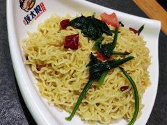 -三兄弟灰太狼烧烤.龙虾烤鱼(上海交大店)
