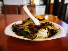 溜肝尖盖饭-小渝府(车站西街店)