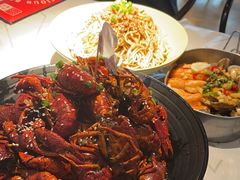 -巴厘龙虾·榜首油焖大虾(音乐学院·沿江酒馆店)