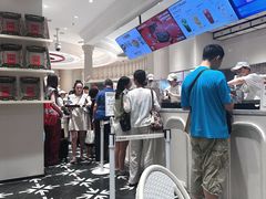 -HOT CRUSH趁热集合·现烤面包(环球港店)