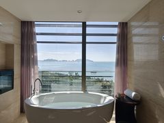 -三亚湾海居铂尔曼度假酒店