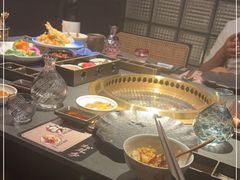 -铭牛烧肉·和牛海鲜自助(高新月牙湖店)
