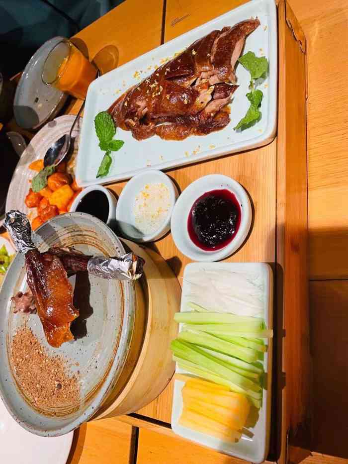 青年公社(天玥中心店)-"我永远爱青年公社的烤鸭,真的太好吃了吧,.