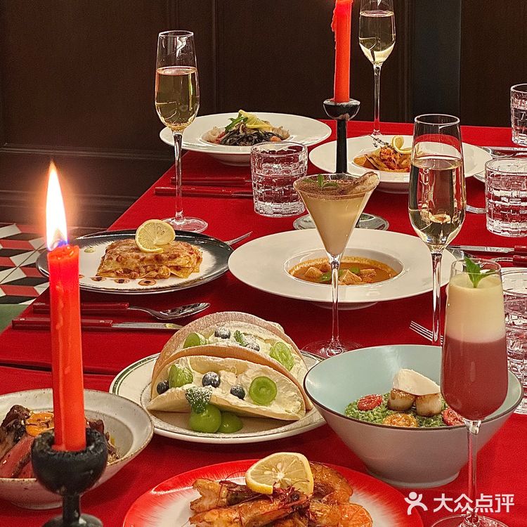 我好像找到了氛围感天花板餐吧‼️浪漫哭[流泪]