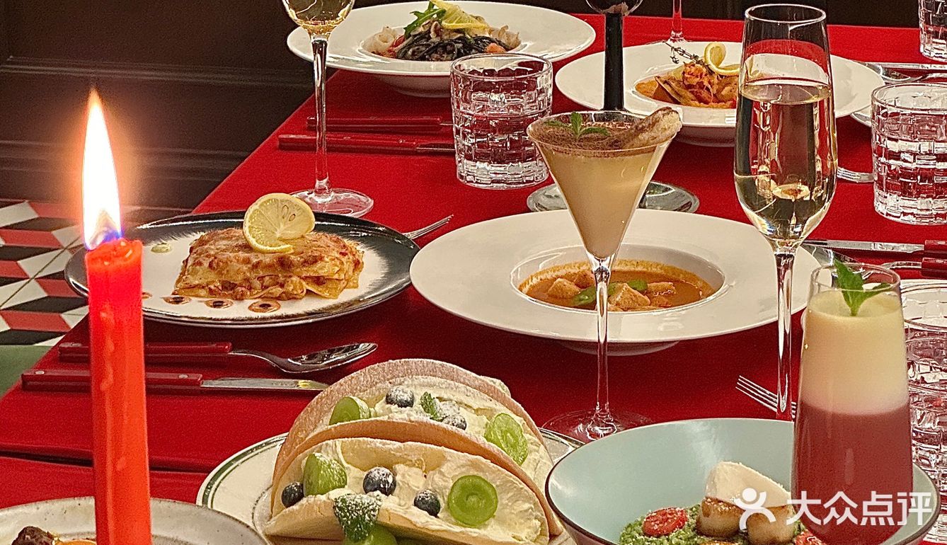 我好像找到了氛围感天花板餐吧‼️浪漫哭[流泪]