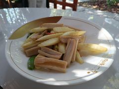 十八涌莲藕炒淮山-陶缘一号·四季缘·老字号顺德菜·户外婚礼家宴(西滘店)