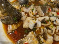 -忆江南·临江鱼馆