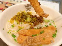 酸辣酸菜鱼腩米线-凯峰鱼汤米线(金利達店)