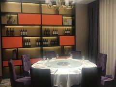 -欧玛仕红酒廊(欧风花街店)