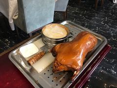 -湖庭壹品鸭王·传统北京烤鸭·别墅私房菜·庭院宵夜(江宁店)