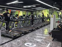 -宝德龙游泳健身