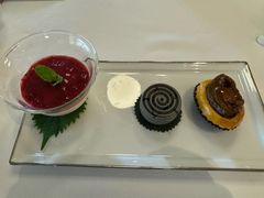 一口鲍鱼酥-伯衡55·吉品轩(乌鲁木齐南路店)