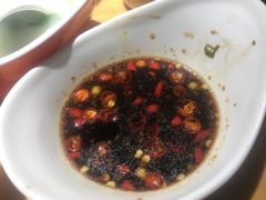 -洪氏嗨捞·广东猪肚鸡·椰子鸡火锅(西咸万象城店)