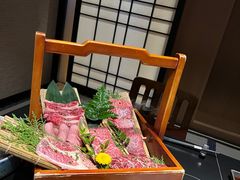 -山川小町·极番烧肉(新地假日广场店)