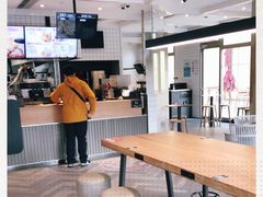 -肯德基(成山路地铁站店)