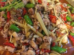 -兔行天下-鸿鹤鲜锅兔(中海国际店)