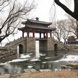 园内亭、台、楼、阁、廊、榭等不同形式的建筑风格
