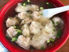 -张阿三馄饨店