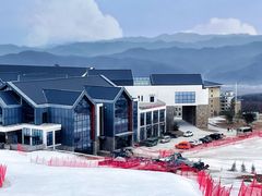 -鳌山滑雪度假区
