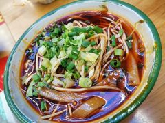 -拈签一笑黄牛肉辣卤串串