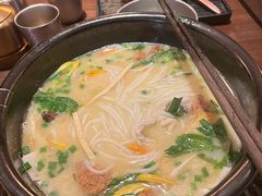 -银米·云南传统过桥米线(双廊黑金冠店)