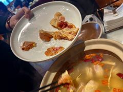 -蝴蝶里·粤菜·点心(滨江龙湖店)