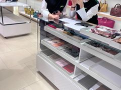 -Longchamp(佛罗伦萨小镇奥特莱斯店)