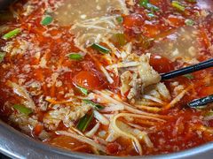 -黄利砖万峰林布依特色酸笋牛肉馆