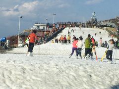 -浙东第一尖雪山欢乐谷