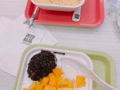 -满记甜品(日月光二店)