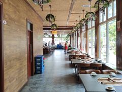 靠窗位-荣德灶台鱼(圣泉寺店)