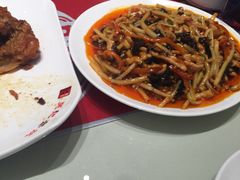 -吴记酱骨炖菜馆(西大直街店)