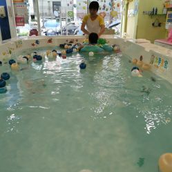 -乐悠游儿童游泳馆(宝安妇幼店)