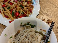 -牛八宝桂林米粉(八里庄店)